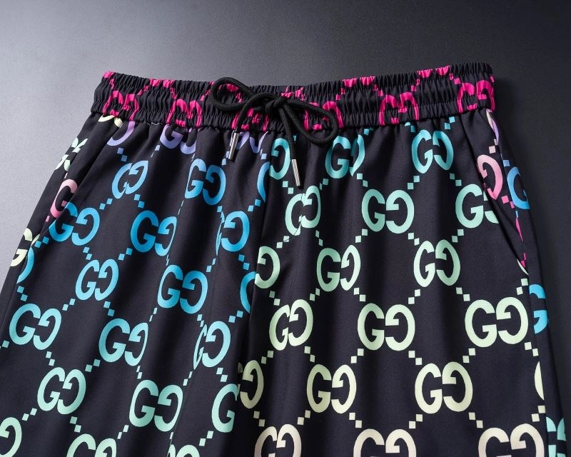 Neat Gucci Short Suits 128895