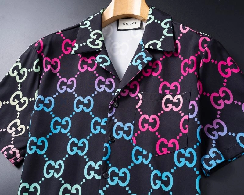 Neat Gucci Short Suits 128895