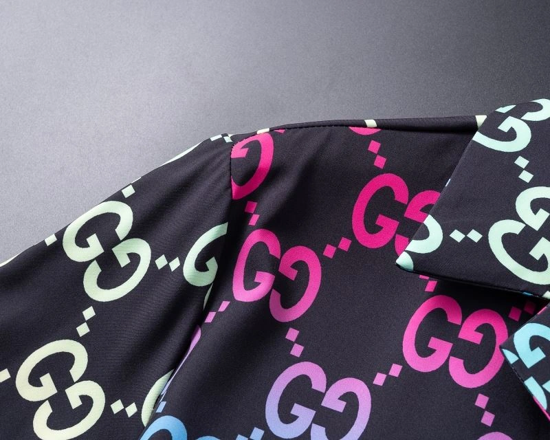 Neat Gucci Short Suits 128895