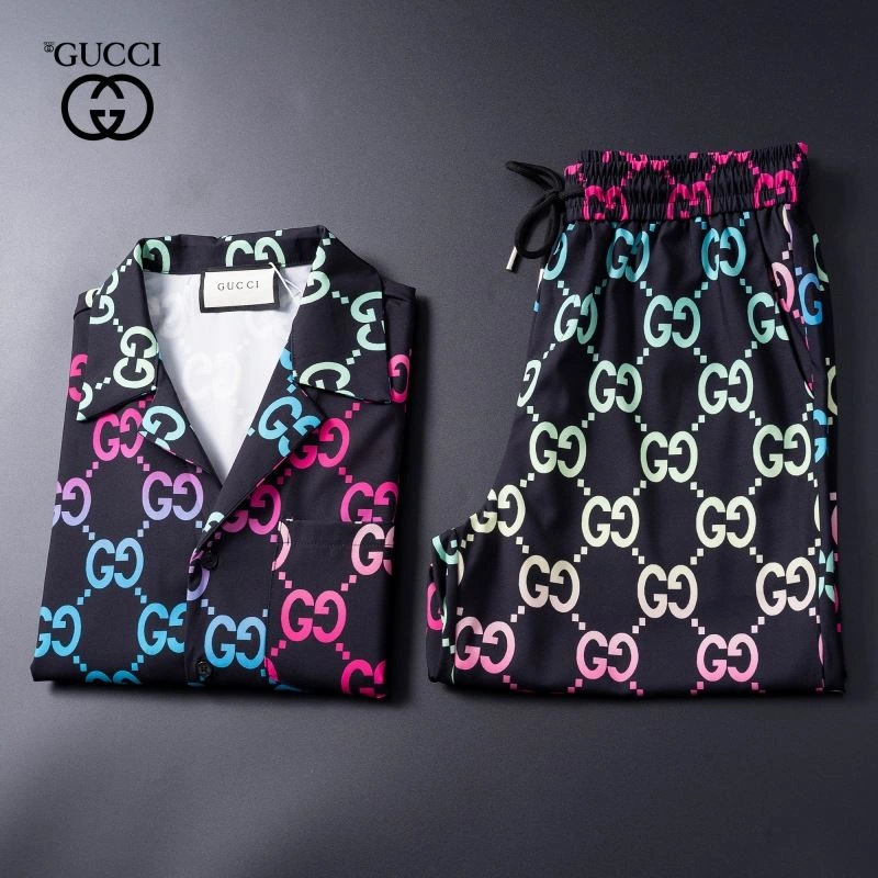 Neat Gucci Short Suits 128895