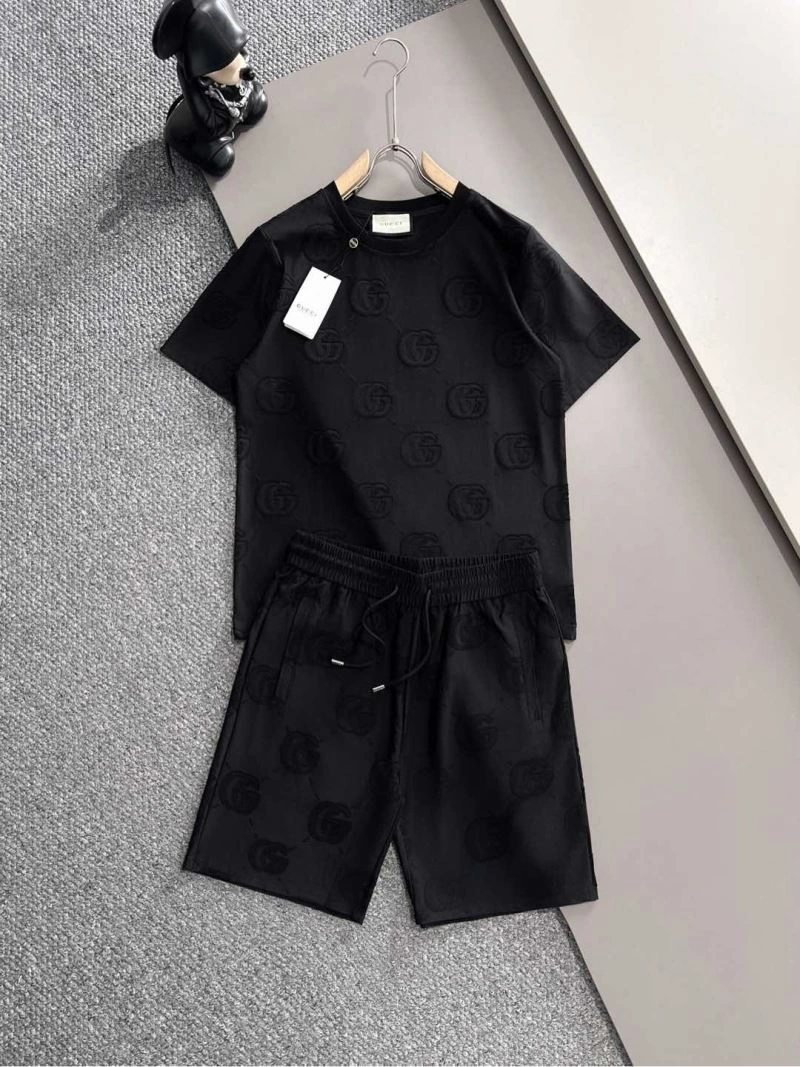 Gucci Short Suits ZipUp 127523