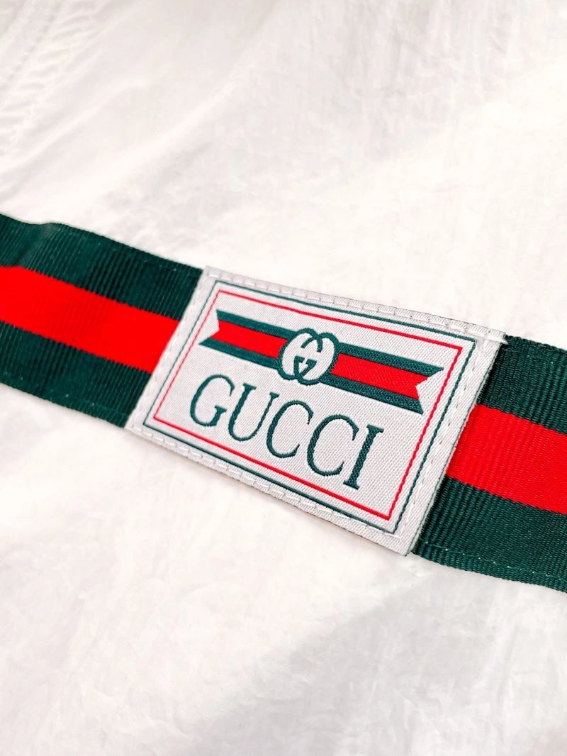 Sleek Gucci Short Suits 127543