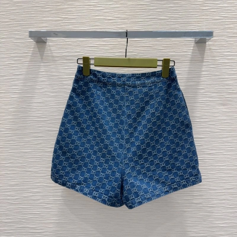 Gucci Short Suits TechFriendly 124625
