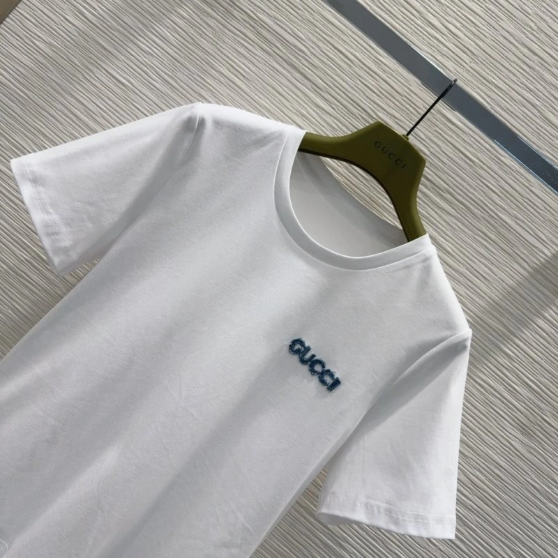 Gucci Short Suits TechFriendly 124625