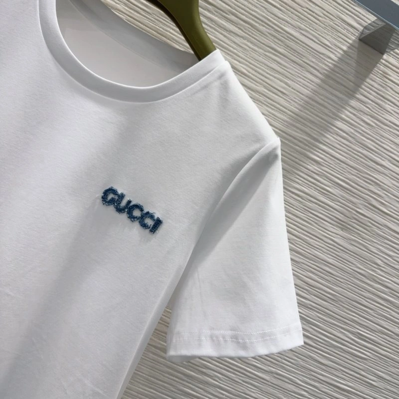 Gucci Short Suits TechFriendly 124625