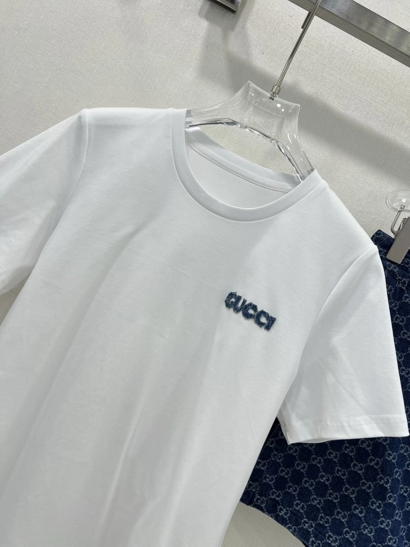 Gucci Short Suits Durable 124610