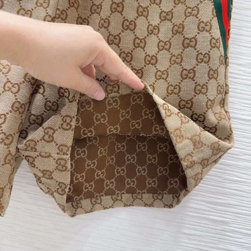 Gucci Short Suits Casual 124627