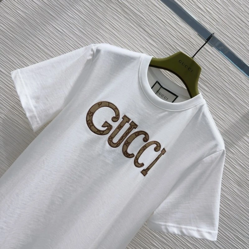 Gucci Short Suits Casual 124627
