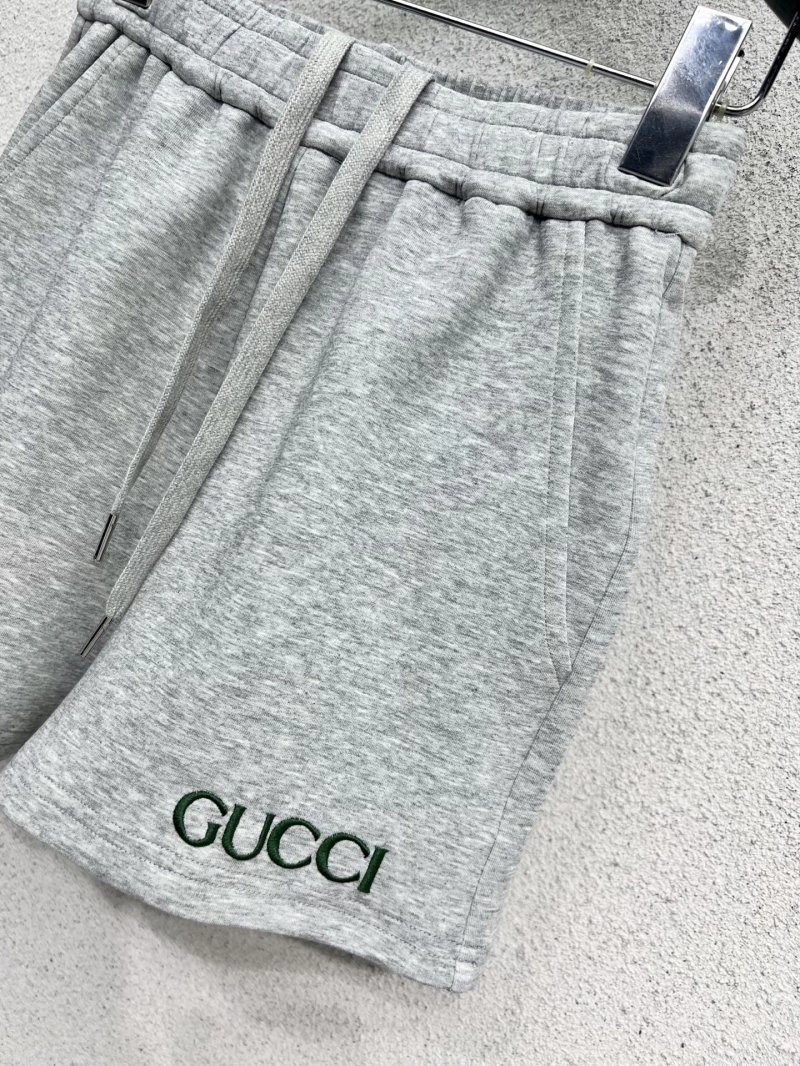 Gucci Short Suits Breathable 124925