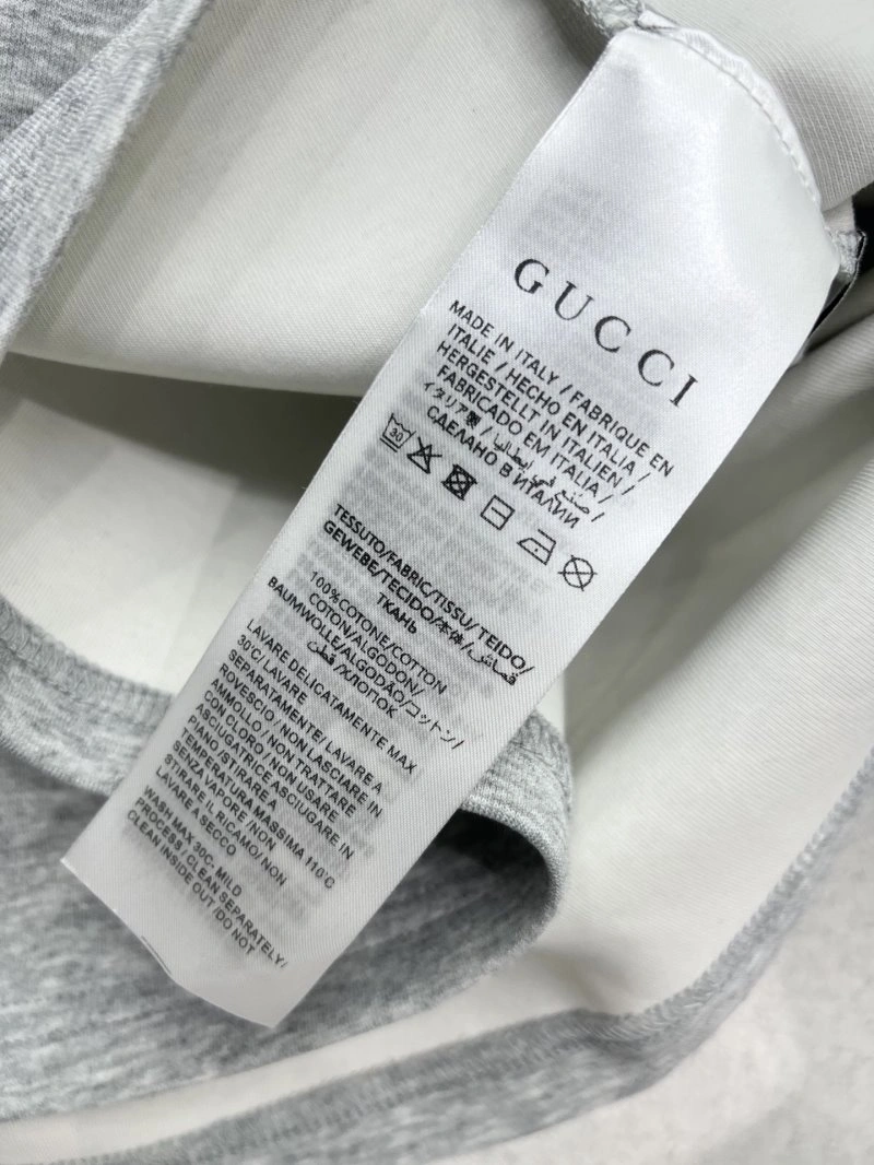 Gucci Short Suits Breathable 124925
