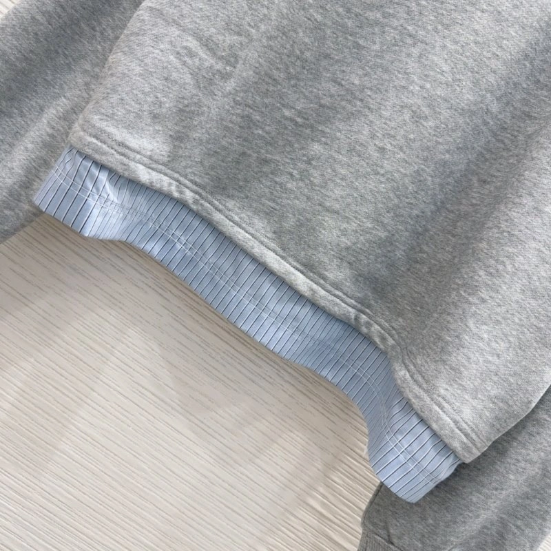 EasyMatch Gucci Short Suits 124923