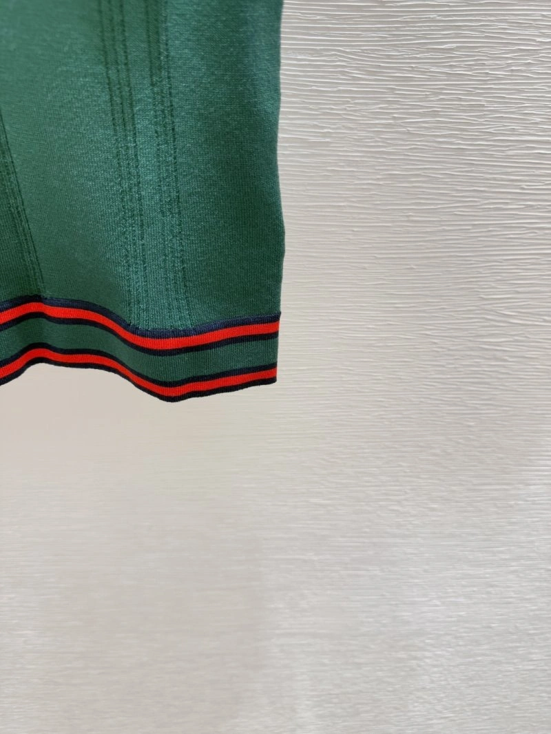Gucci Short Suits Lightweight 124412