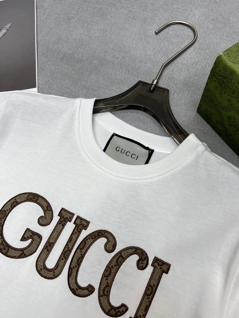 Gucci Short Suits Casual 124385