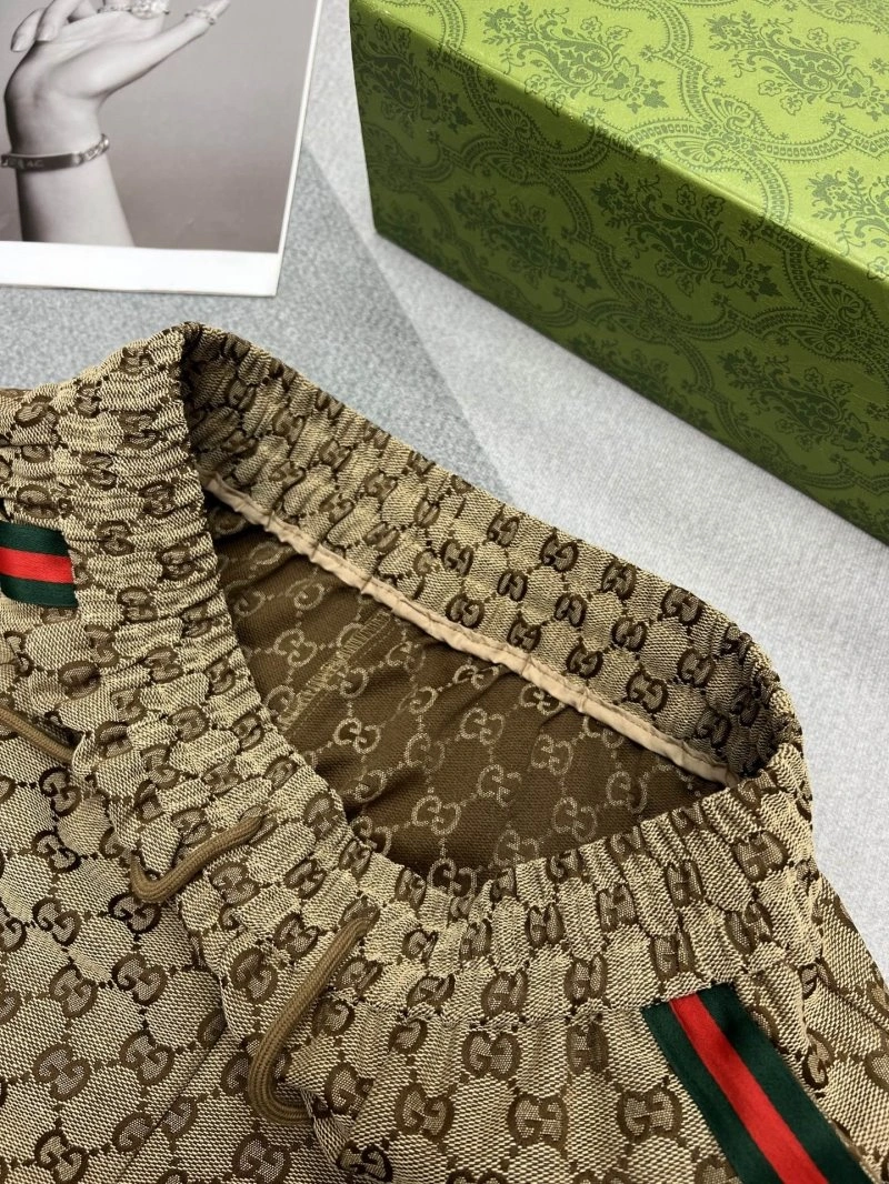 Gucci Short Suits Casual 124385