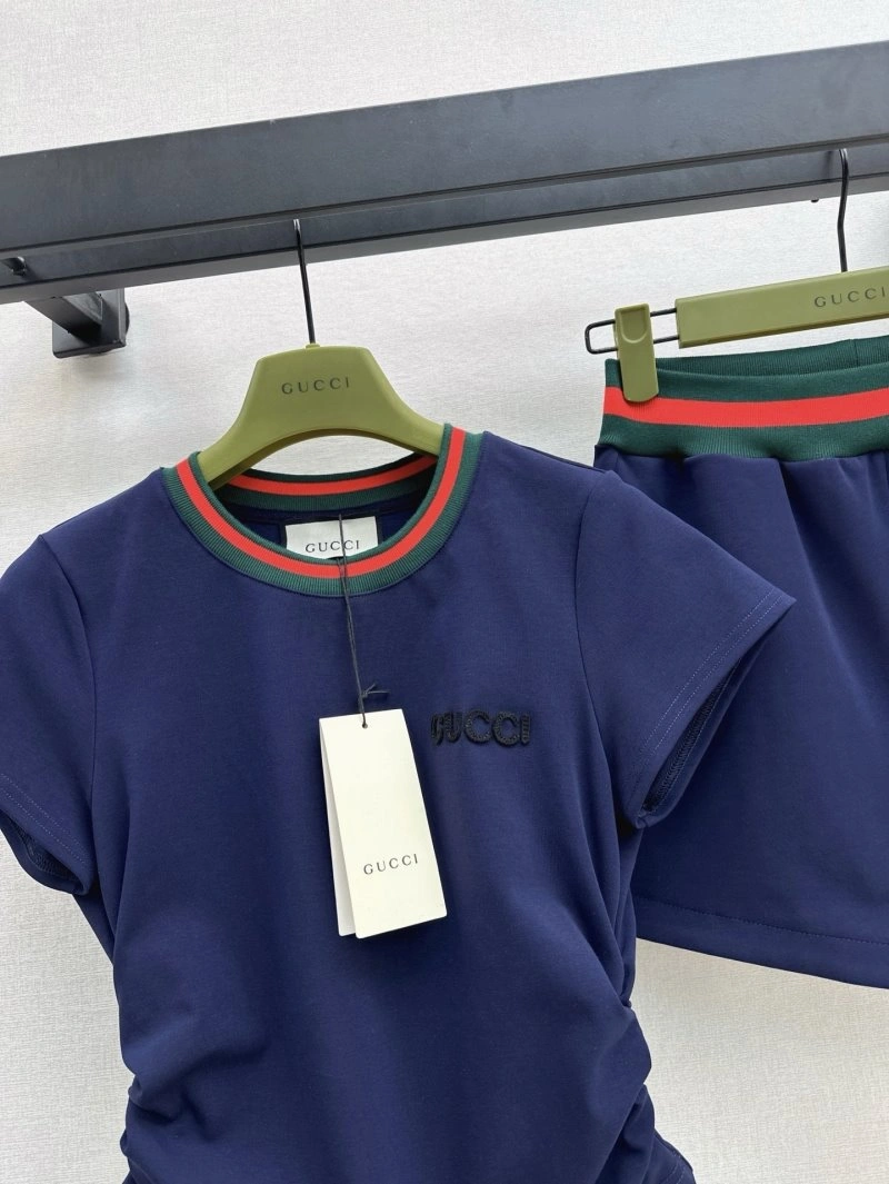 Gucci Short Suits Functional 124382