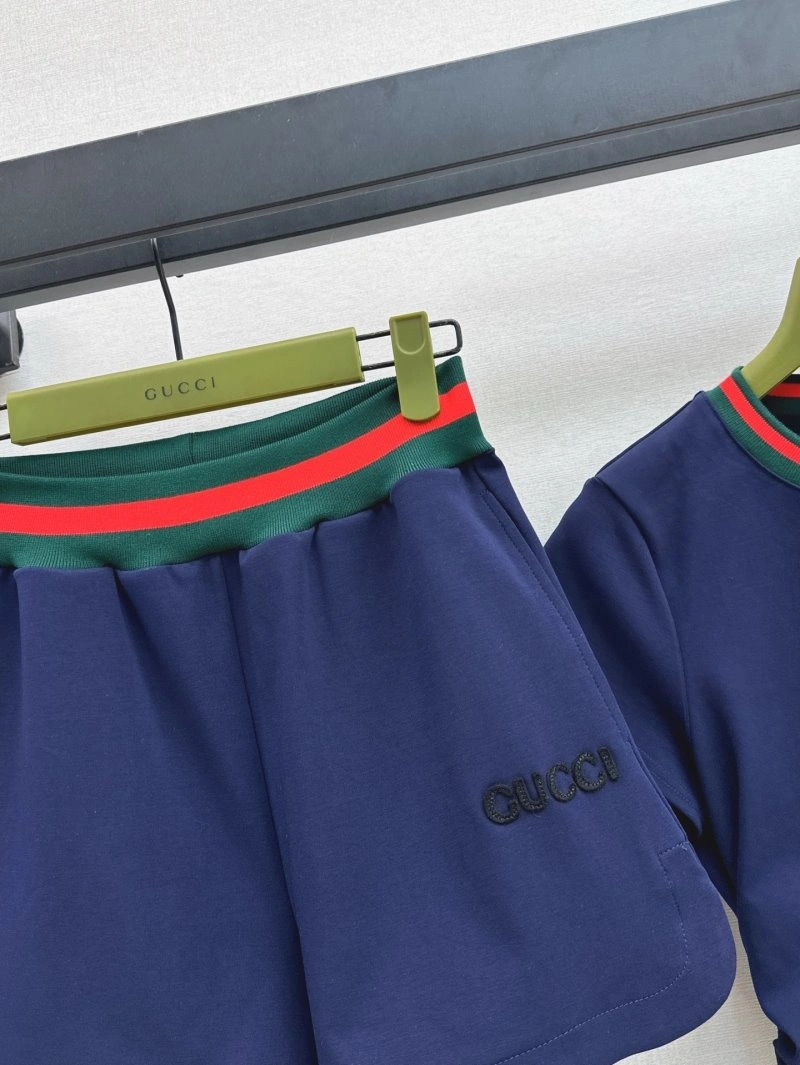 Gucci Short Suits Functional 124382