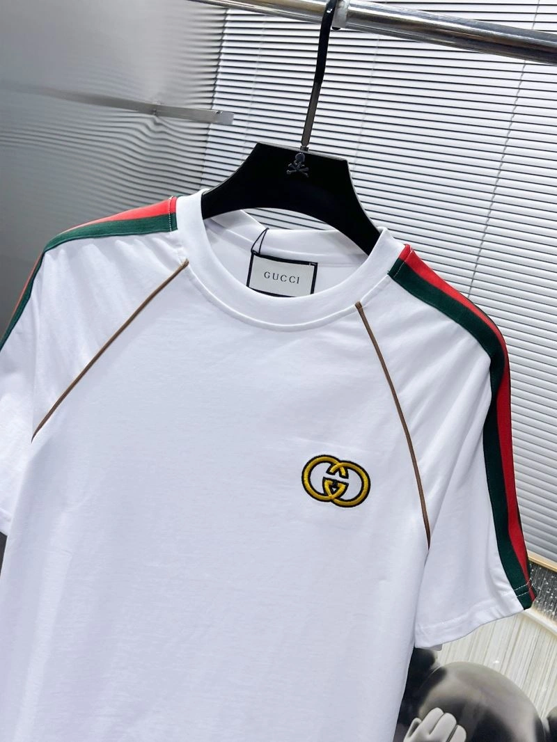 Functional Gucci Short Suits 127211