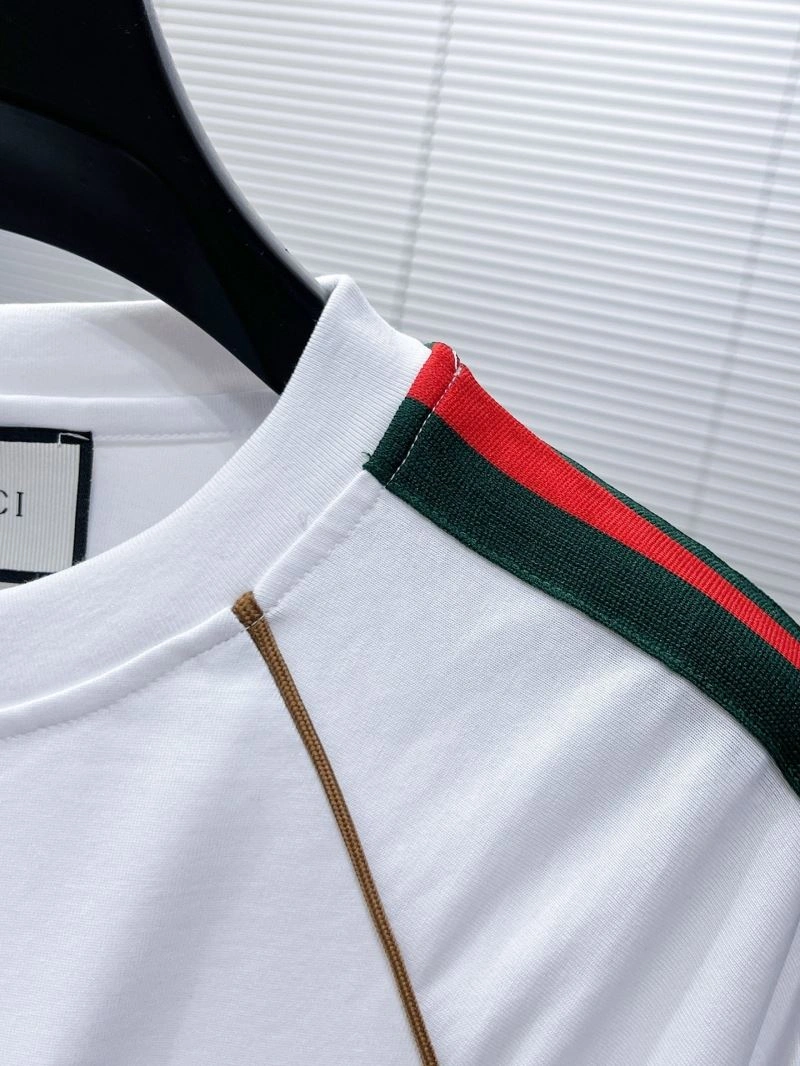 Functional Gucci Short Suits 127211