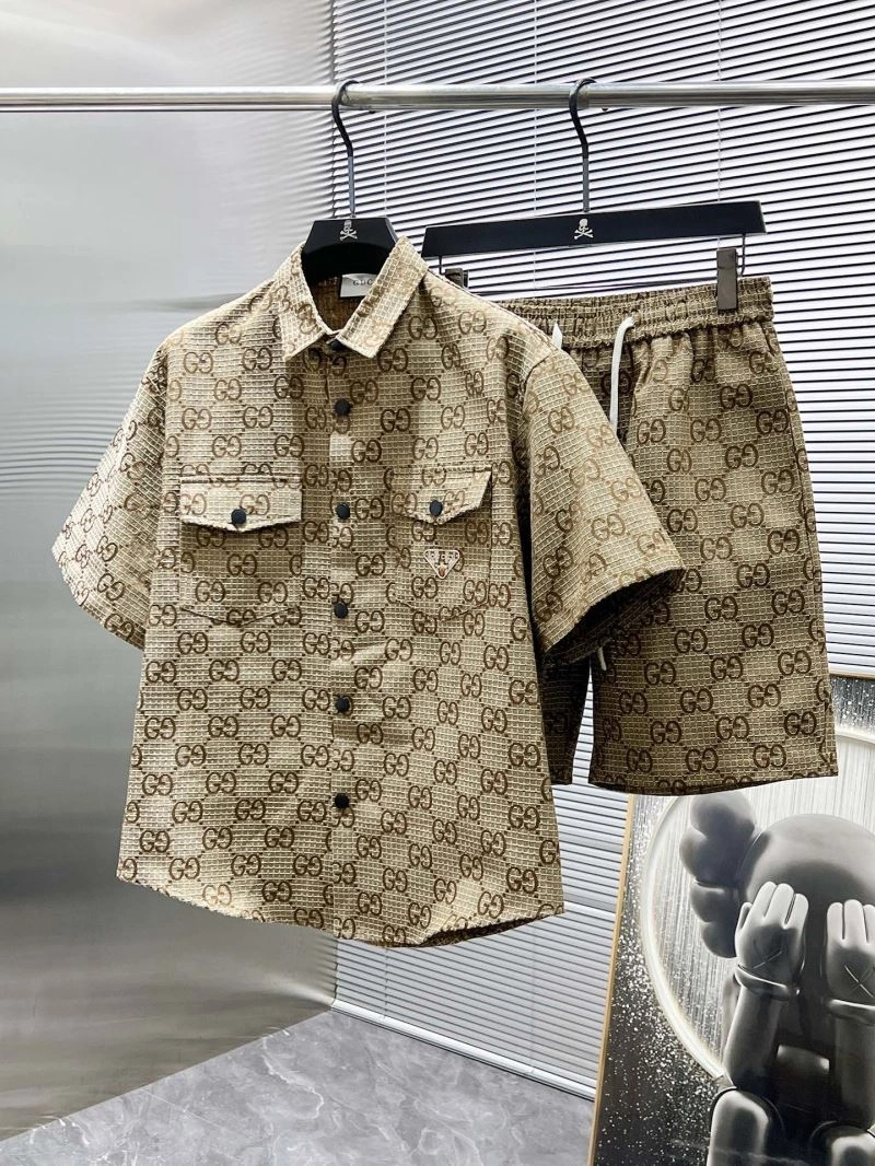 TechFriendly Gucci Short Suits 126711