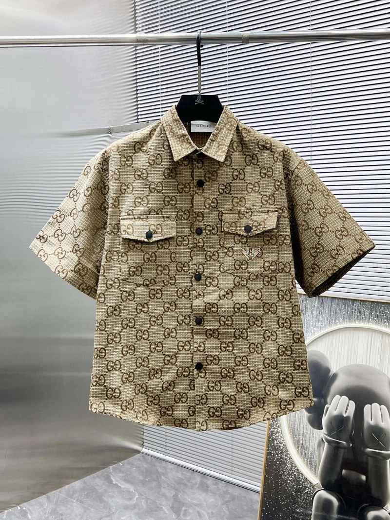 TechFriendly Gucci Short Suits 126711