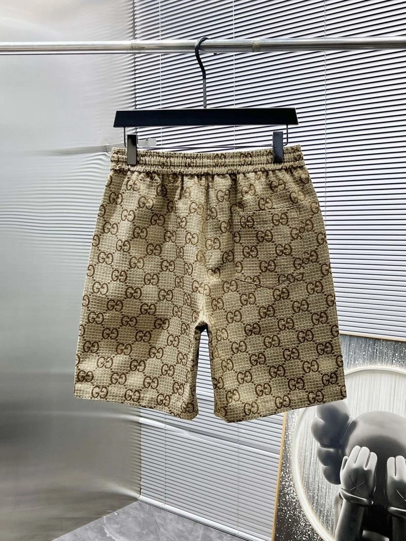 TechFriendly Gucci Short Suits 126711