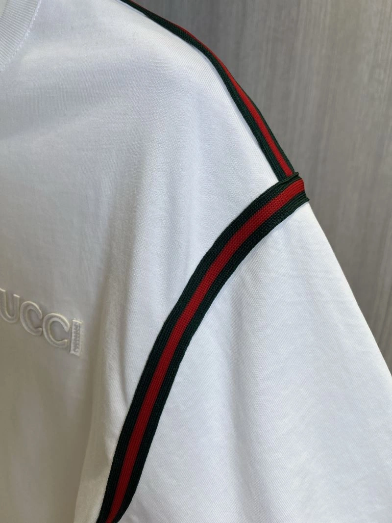 Fashionable Gucci Short Suits 126724