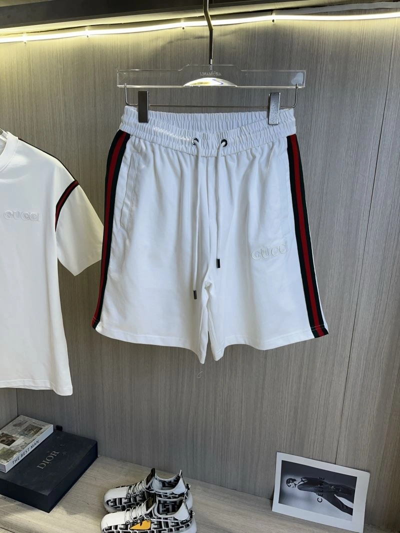 Fashionable Gucci Short Suits 126724