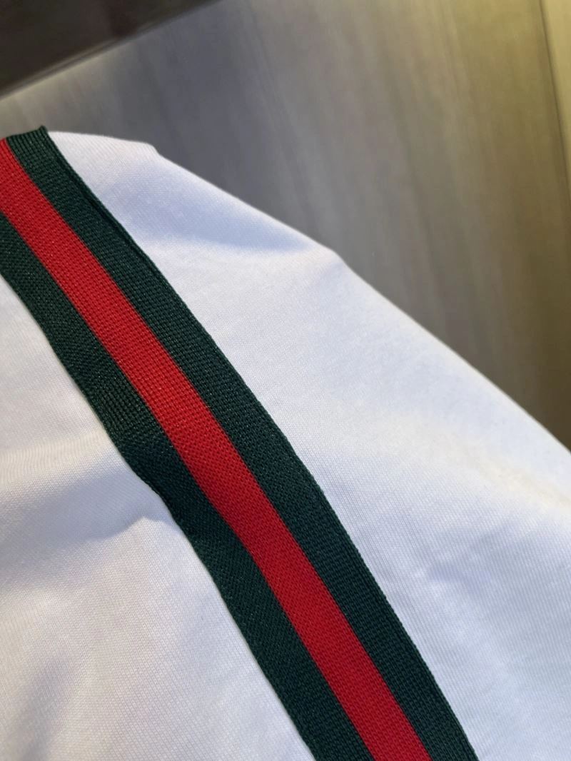 Fashionable Gucci Short Suits 126724