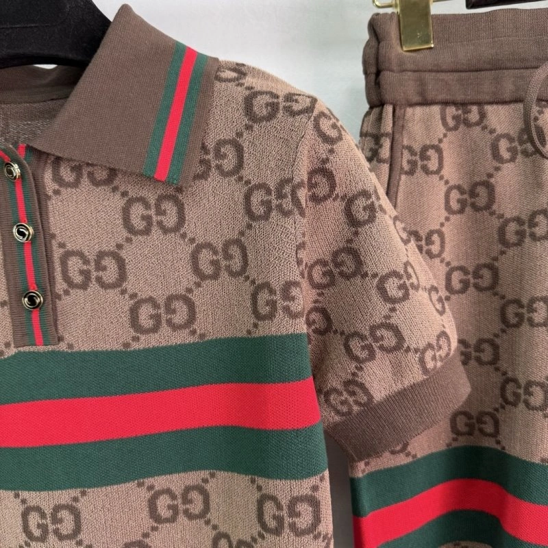 Gucci Short Suits TimelessDesign 124816