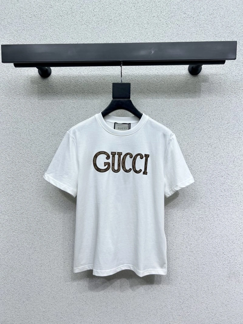 Bright Gucci Short Suits 124827