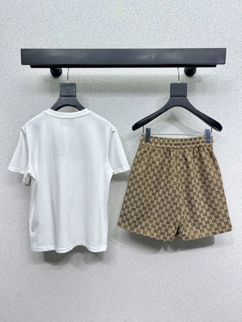 Bright Gucci Short Suits 124827