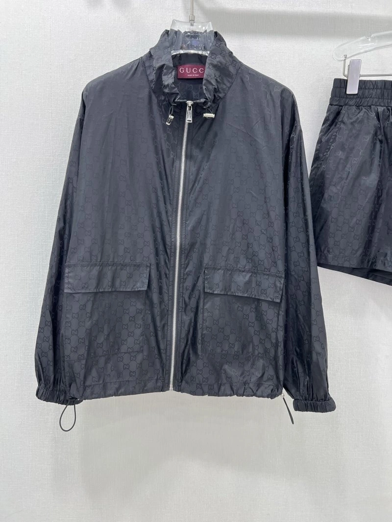 Gucci Short Suits Compact 124820
