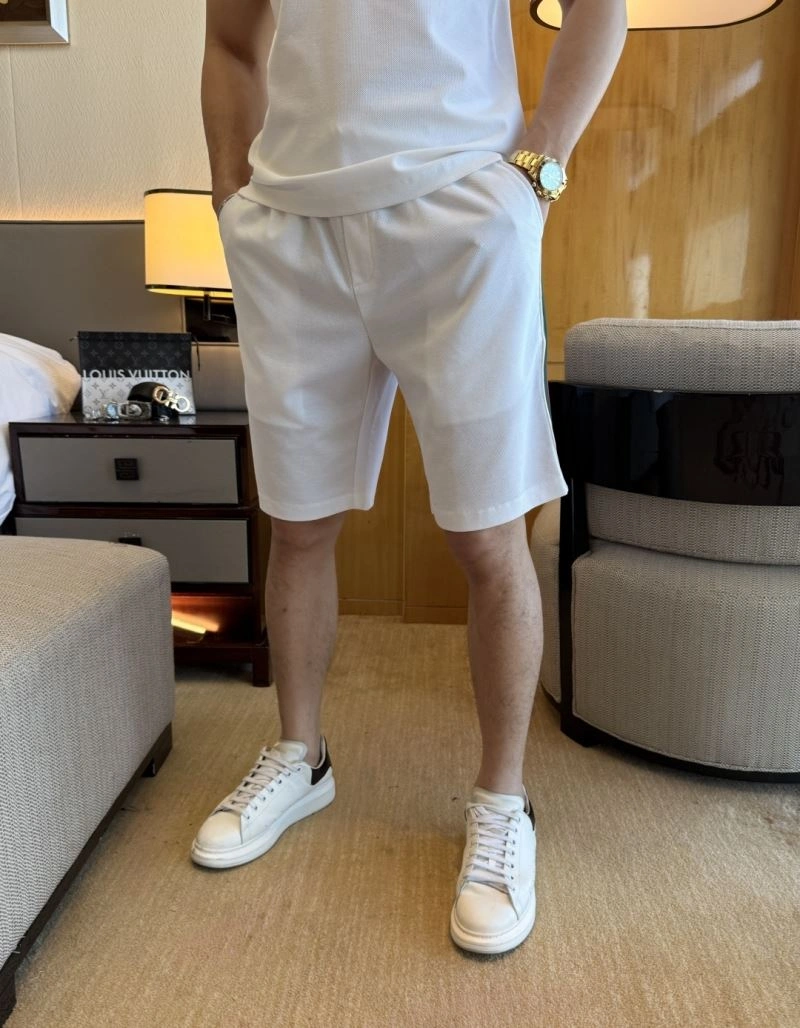 Comfortable Gucci Short Suits 126247