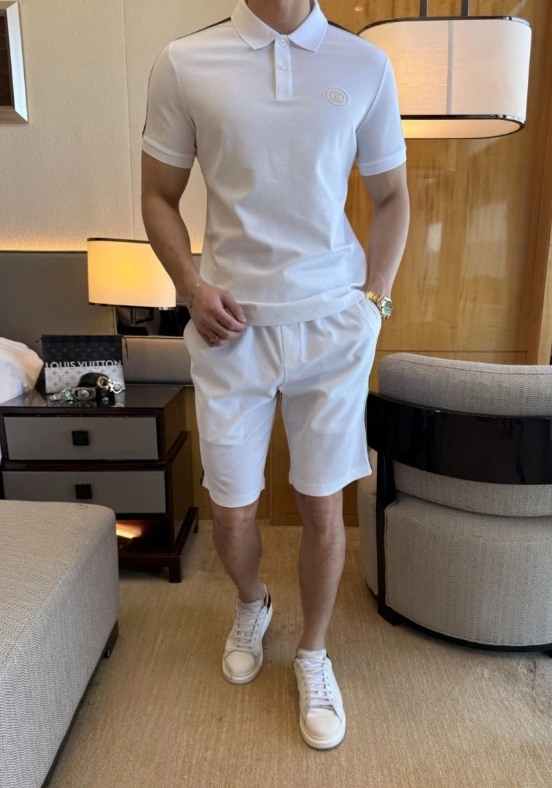 Comfortable Gucci Short Suits 126247