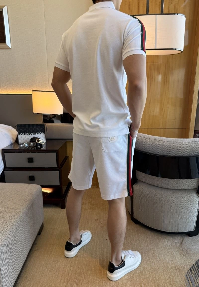 Comfortable Gucci Short Suits 126247