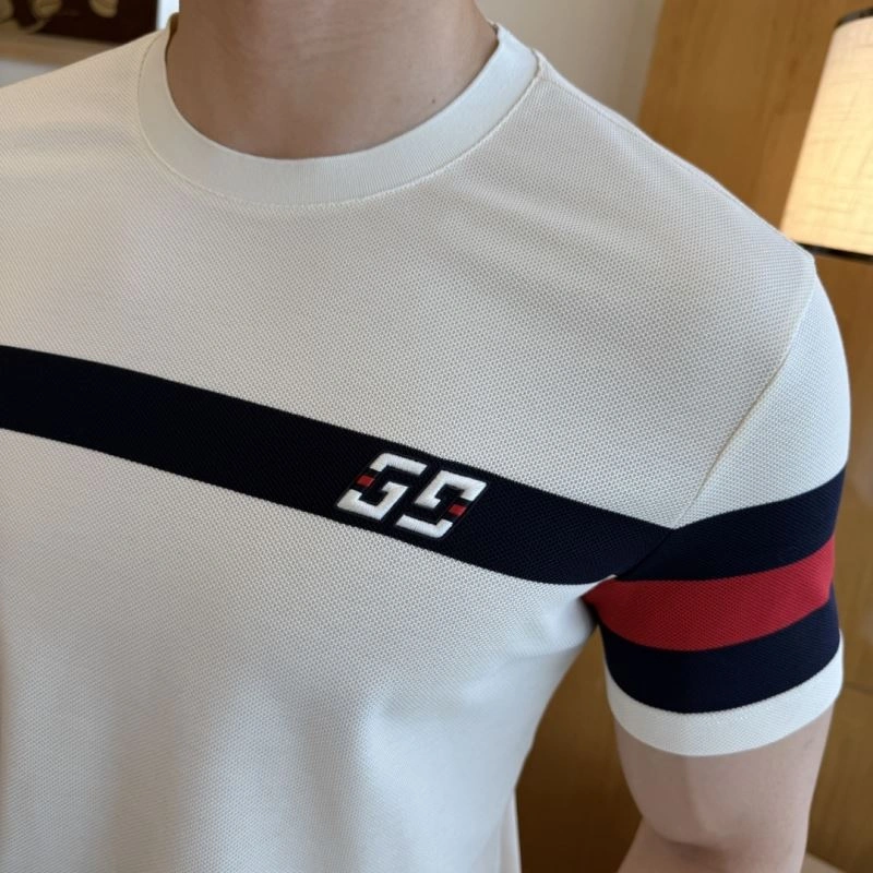 Gucci Short Suits SoftTouch 126241