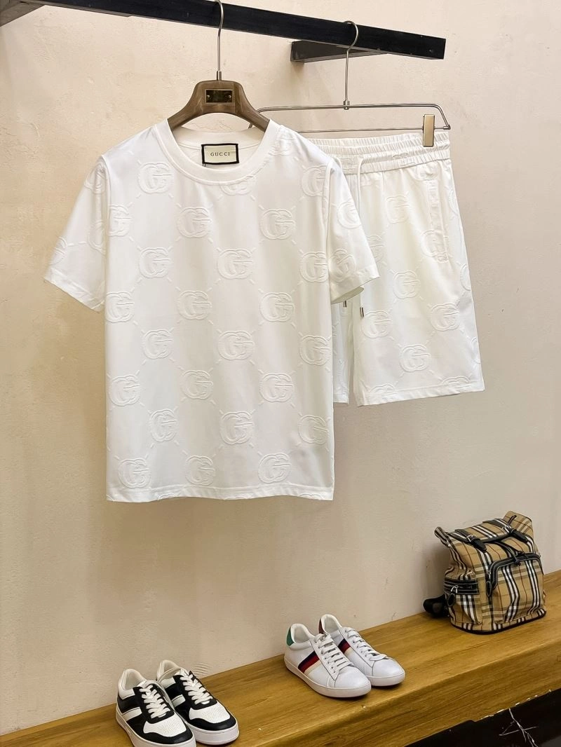 Gucci Short Suits Reliable 126235