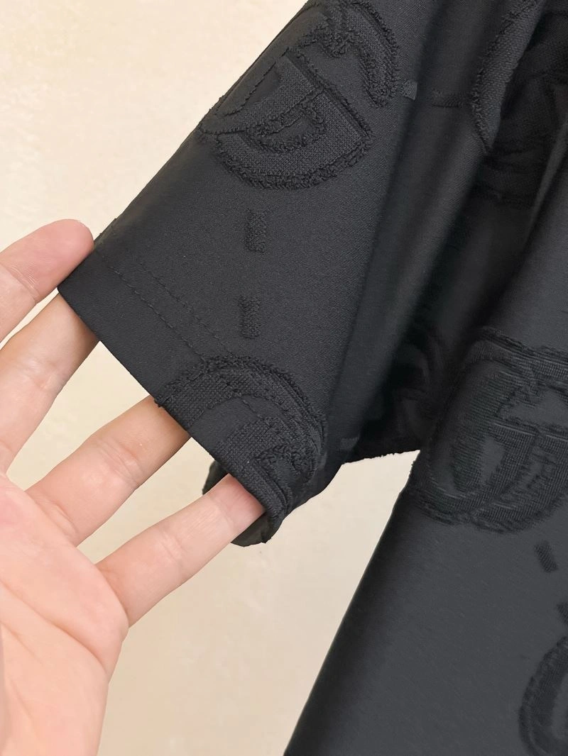 Gucci Short Suits ComfortFit 126240
