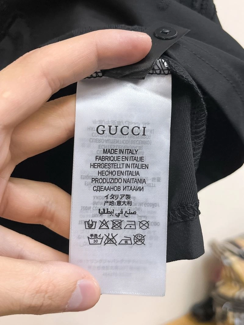Gucci Short Suits ComfortFit 126240