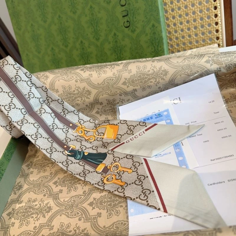 Gucci Silk RelaxedFit 272285