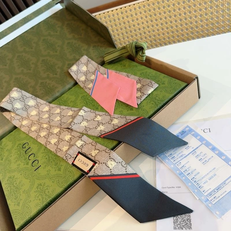 Gucci Silk MultiPurpose 272917