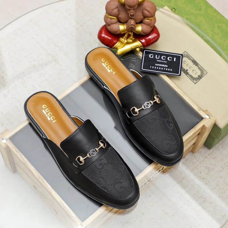 Gucci Slippers Sophisticated 23992