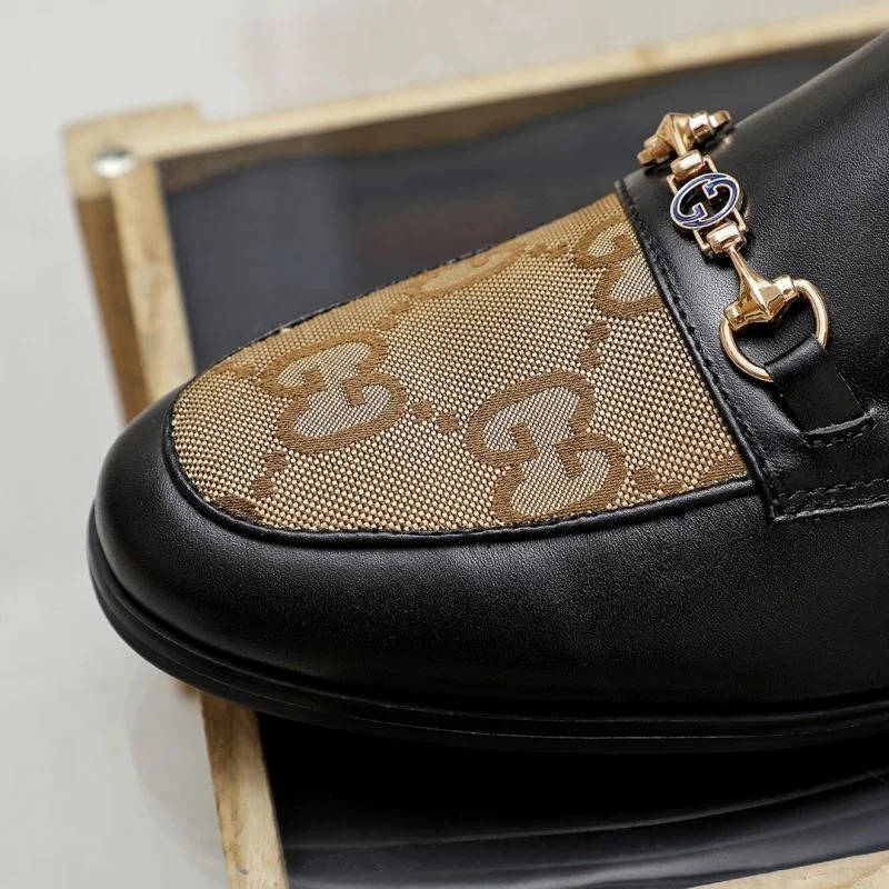 Modern Gucci Slippers 23994
