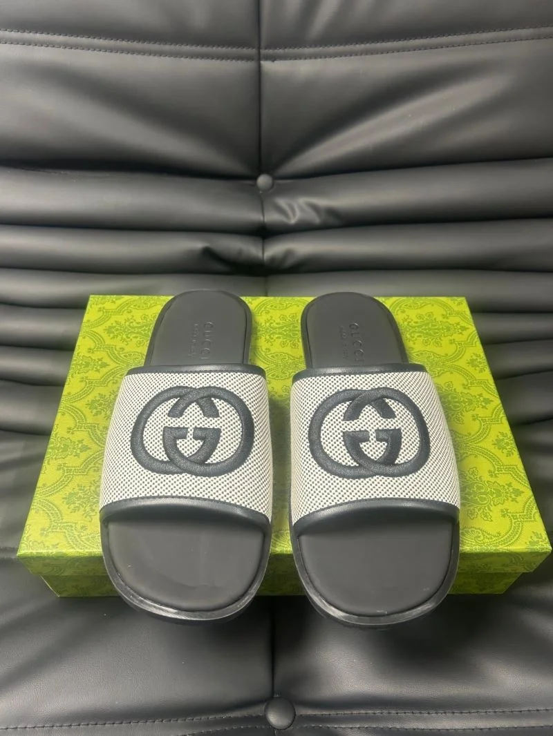 Gucci Slippers Casual 23989