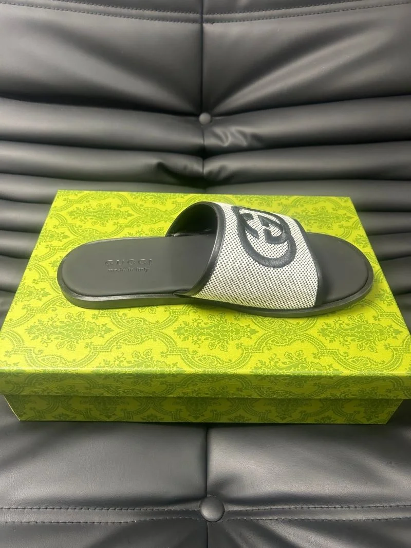 Gucci Slippers Casual 23989
