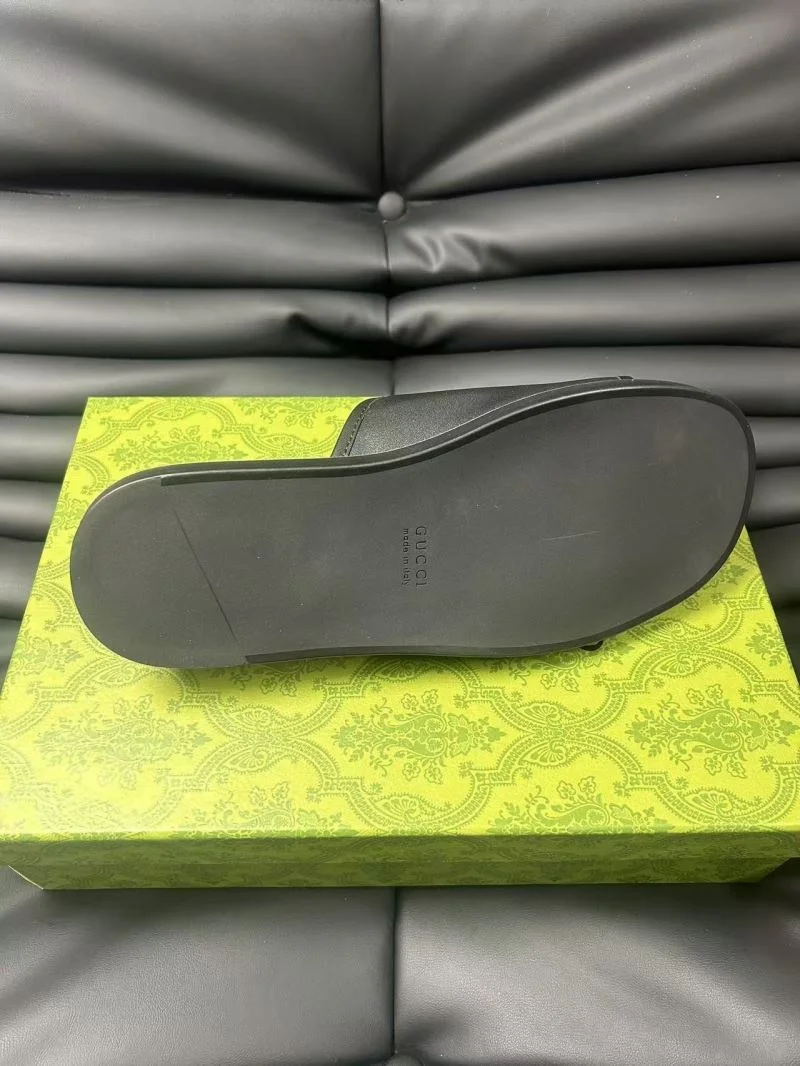 Breathable Gucci Slippers 23976