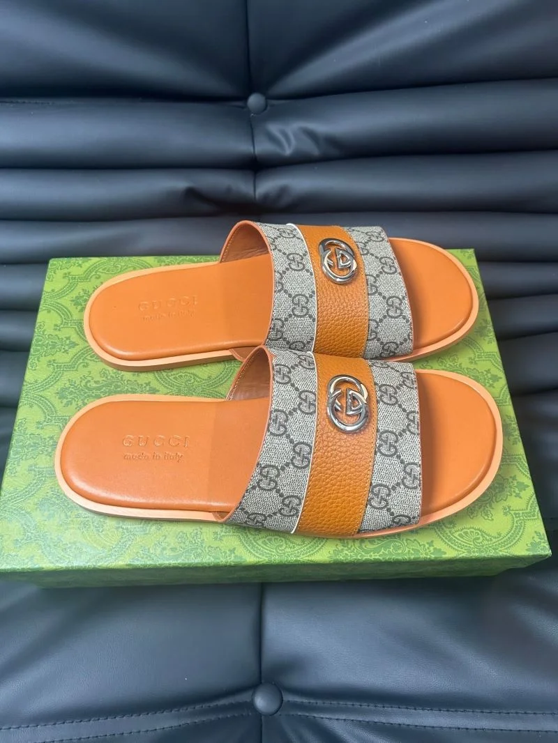Gucci Slippers Functional 23969
