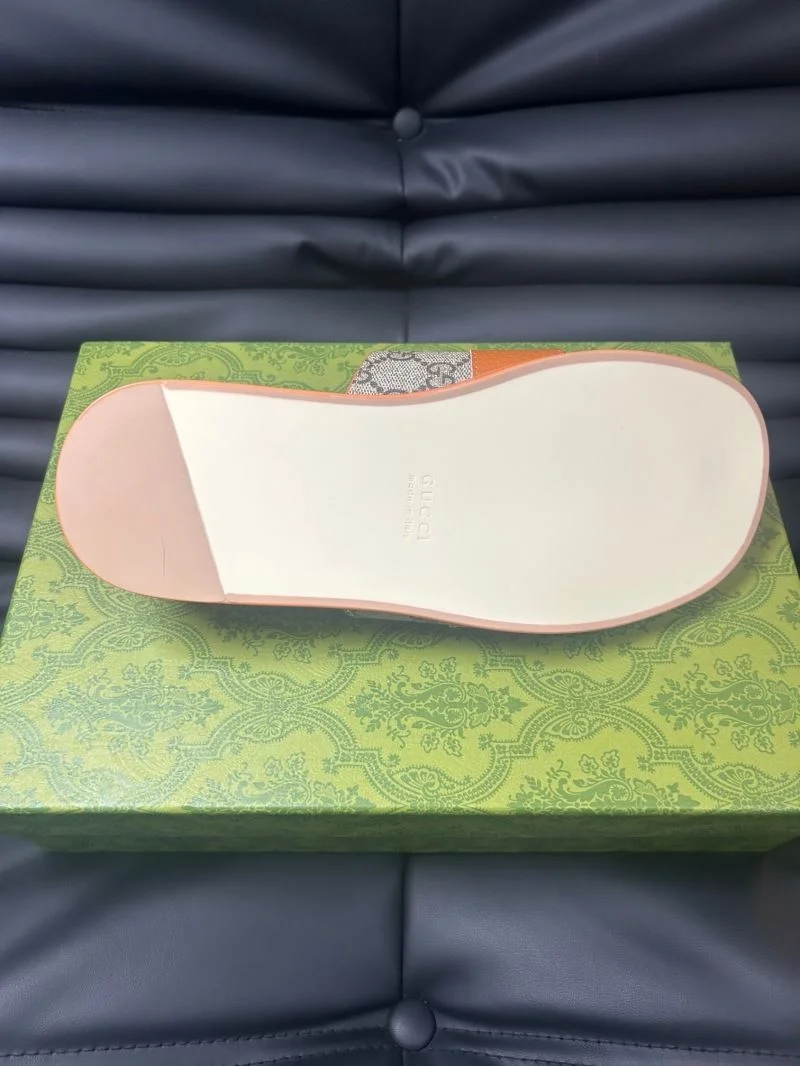 Gucci Slippers Functional 23969