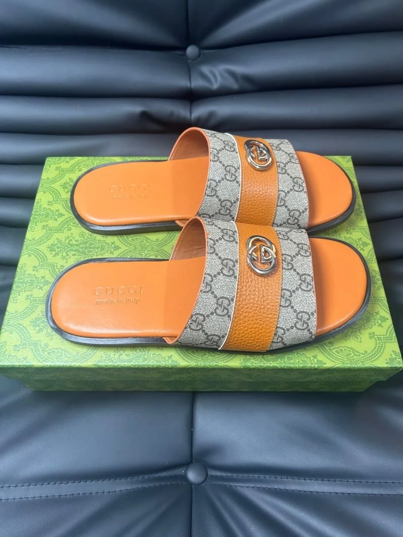 Sporty Gucci Slippers 23968