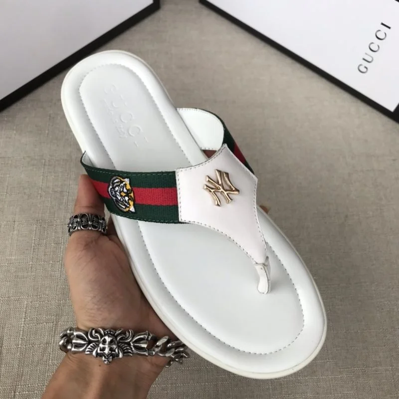 Gucci Slippers FashionForward 23965